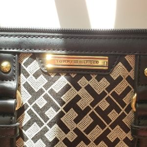 Tommy Hilfiger Cross Body Purse